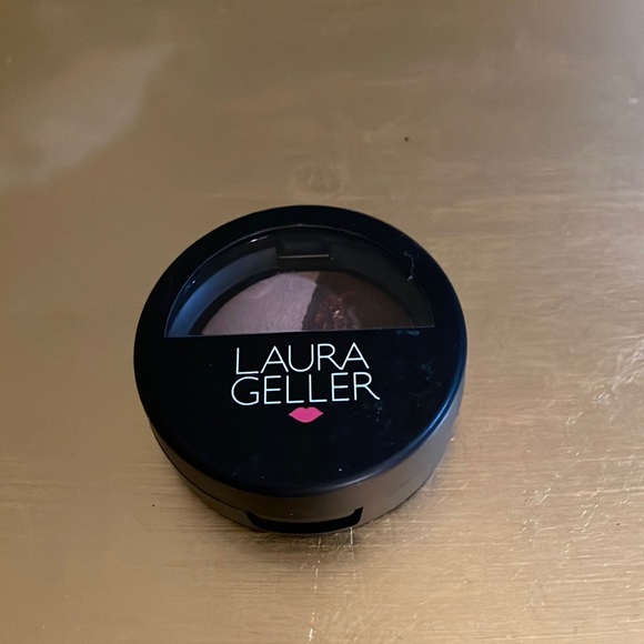 Laura Geller Baked Eye Shadow Duo - Picture 2 of 3